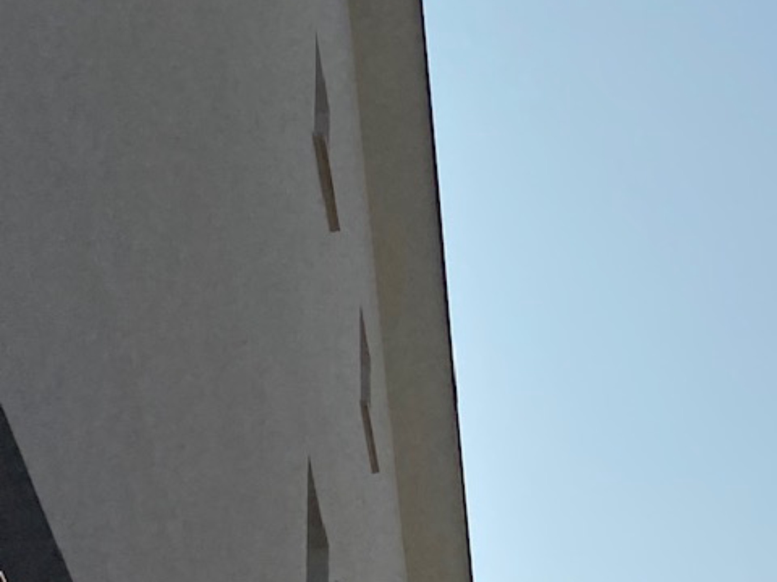 Ristrutturazione con adeguamento energetico e sismico di un condominio in via Tirino