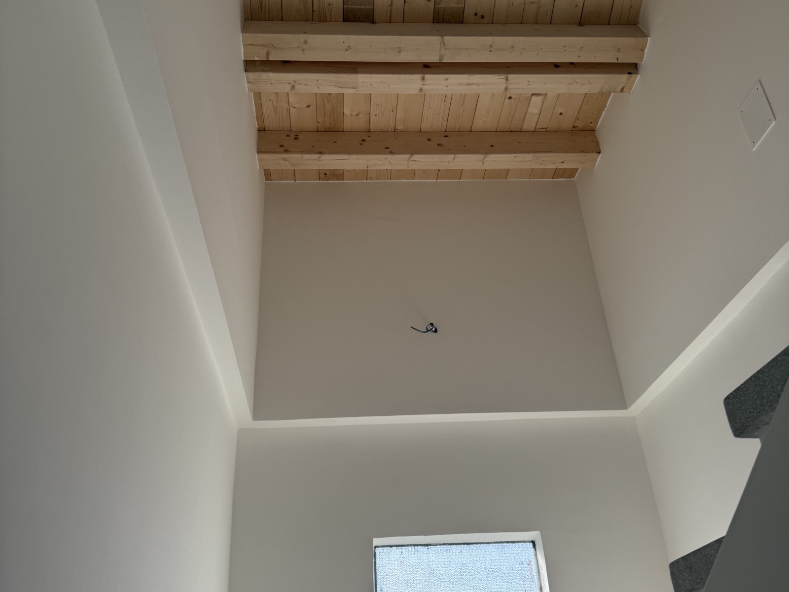 Sopraelevazione in legno di un condominio in via Martiri Angolani