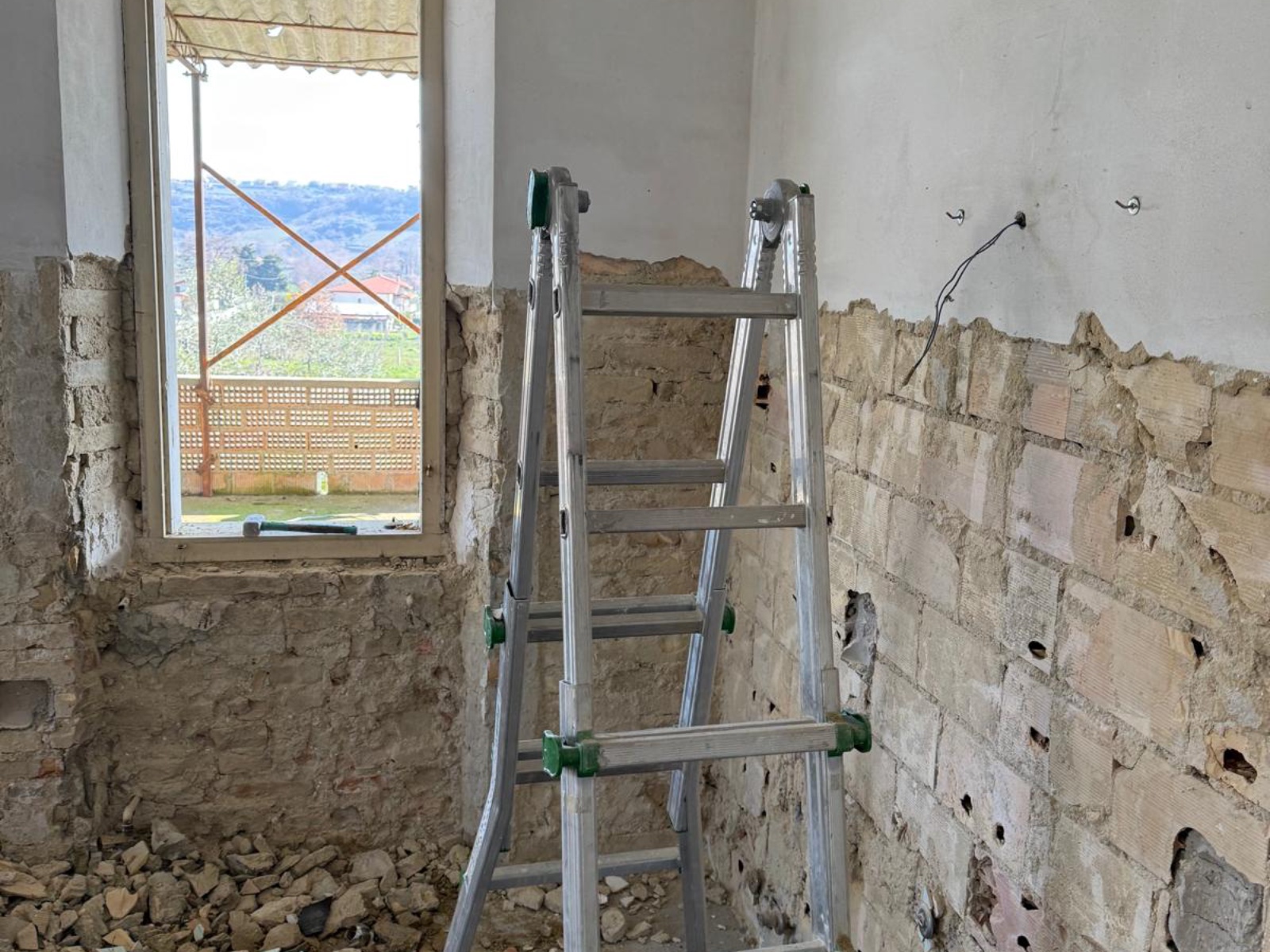 Ristrutturazione interna di una villa unifamiliare