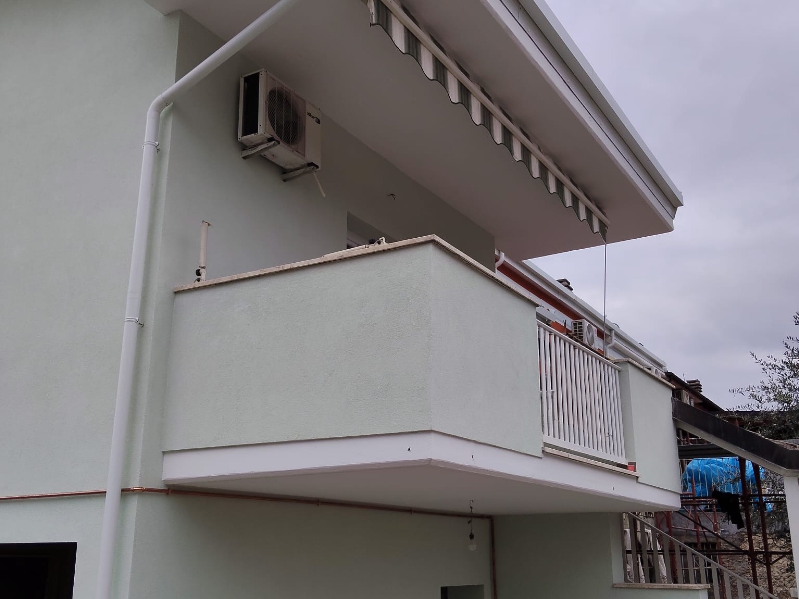 Ristrutturazione con adeguamento sismico ed energetico di un condominio in via Mazzini