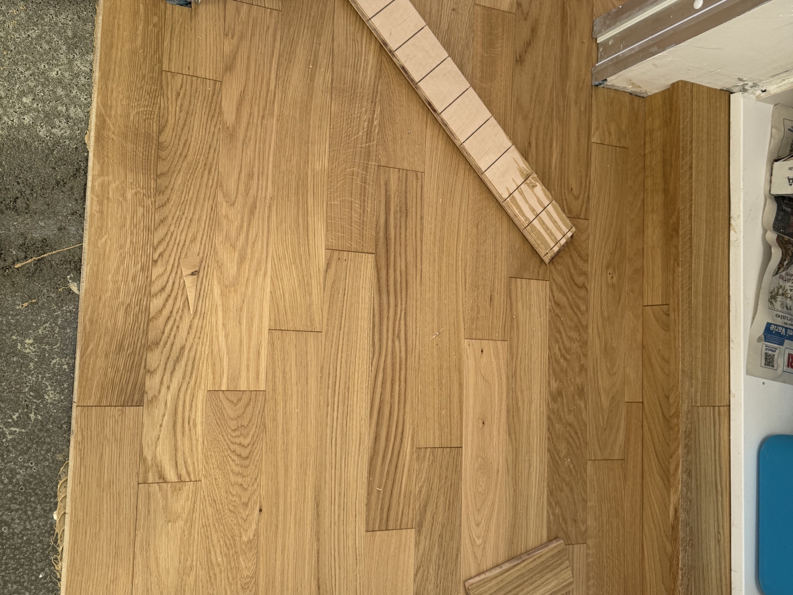 Sopraelevazione in legno di un condominio in via Martiri Angolani