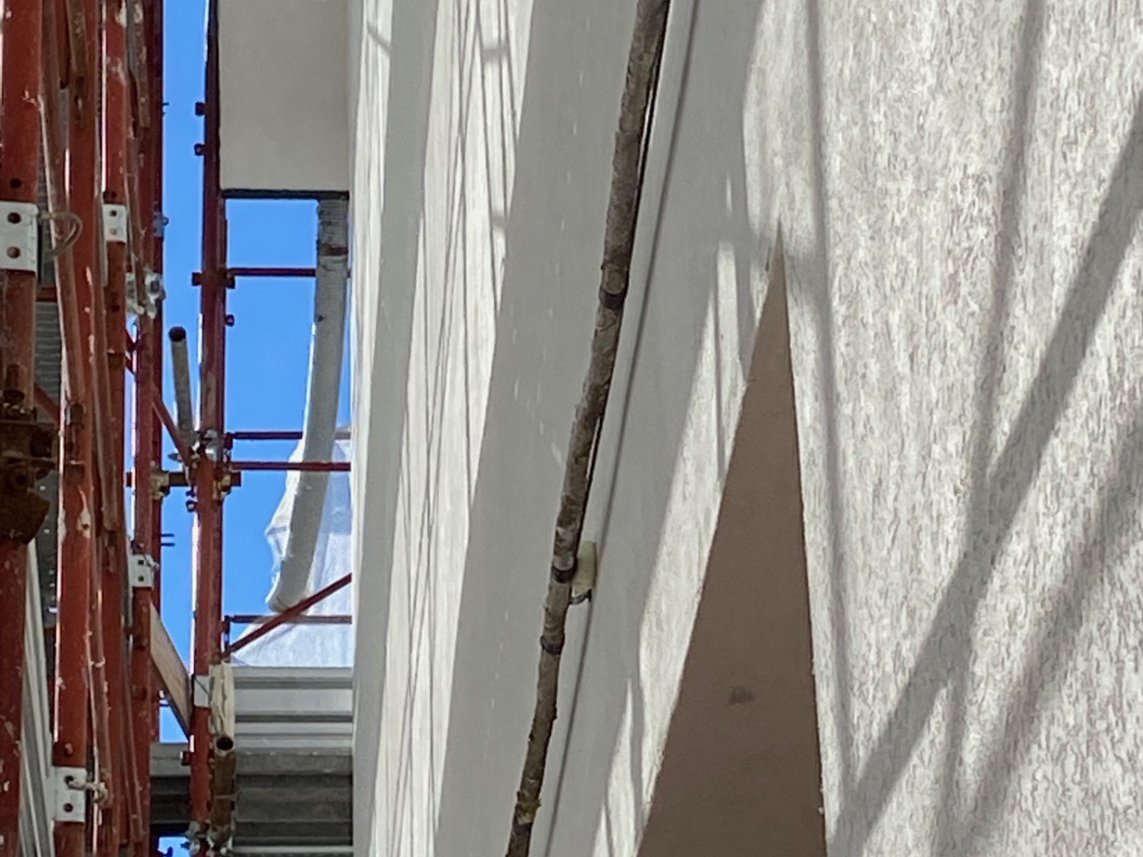 Ristrutturazione con adeguamento energetico e sismico di un condominio in via Tirino