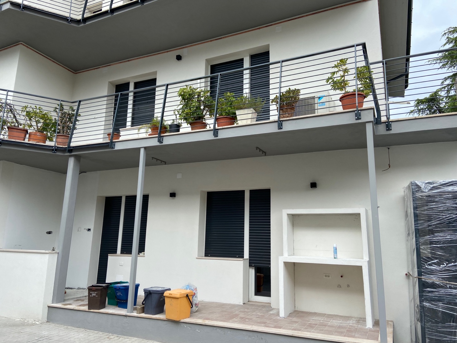Ristrutturazione con adeguamento energetico e sismico di un condominio in via Colonnetta