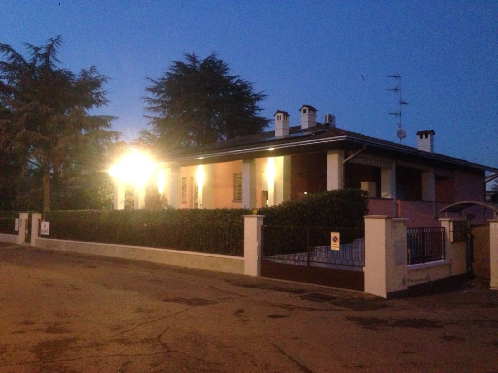 Ristrutturazione con adeguamento energetico di una villa unifamiliare degli anni 70