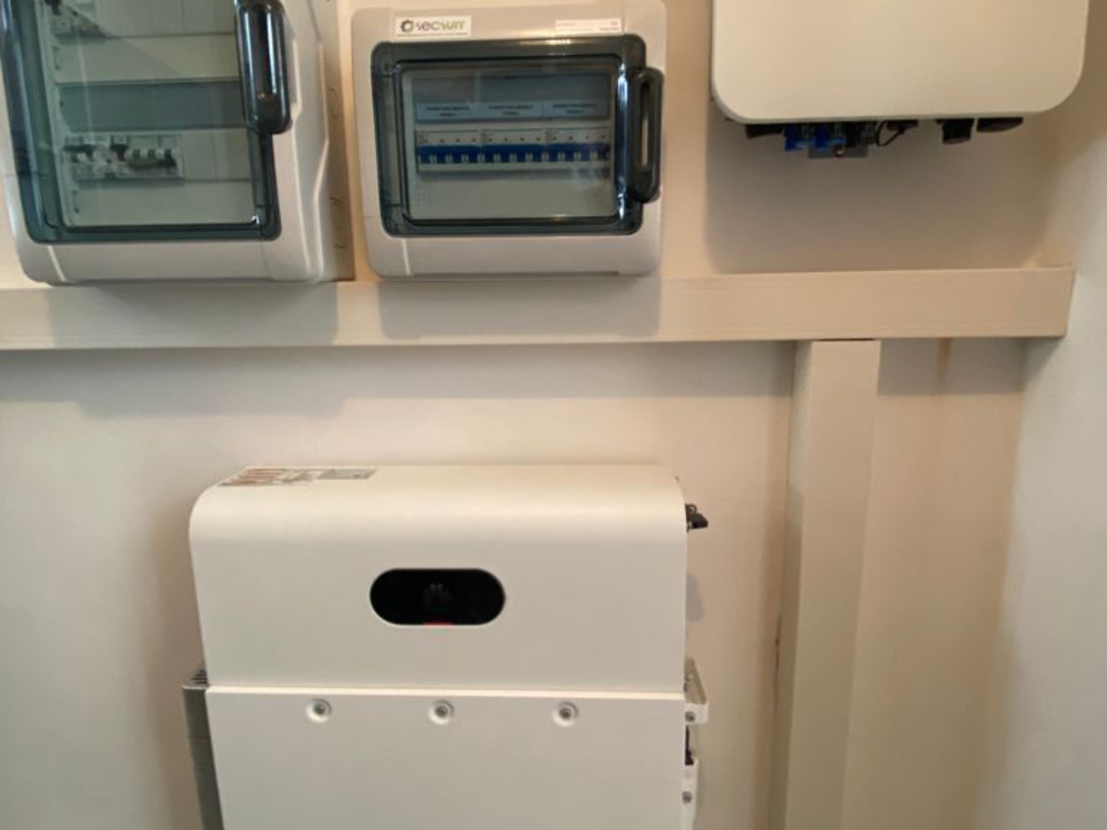 Ristrutturazione con adeguamento energetico e sismico di un piccolo condominio in via Figlia di Iorio