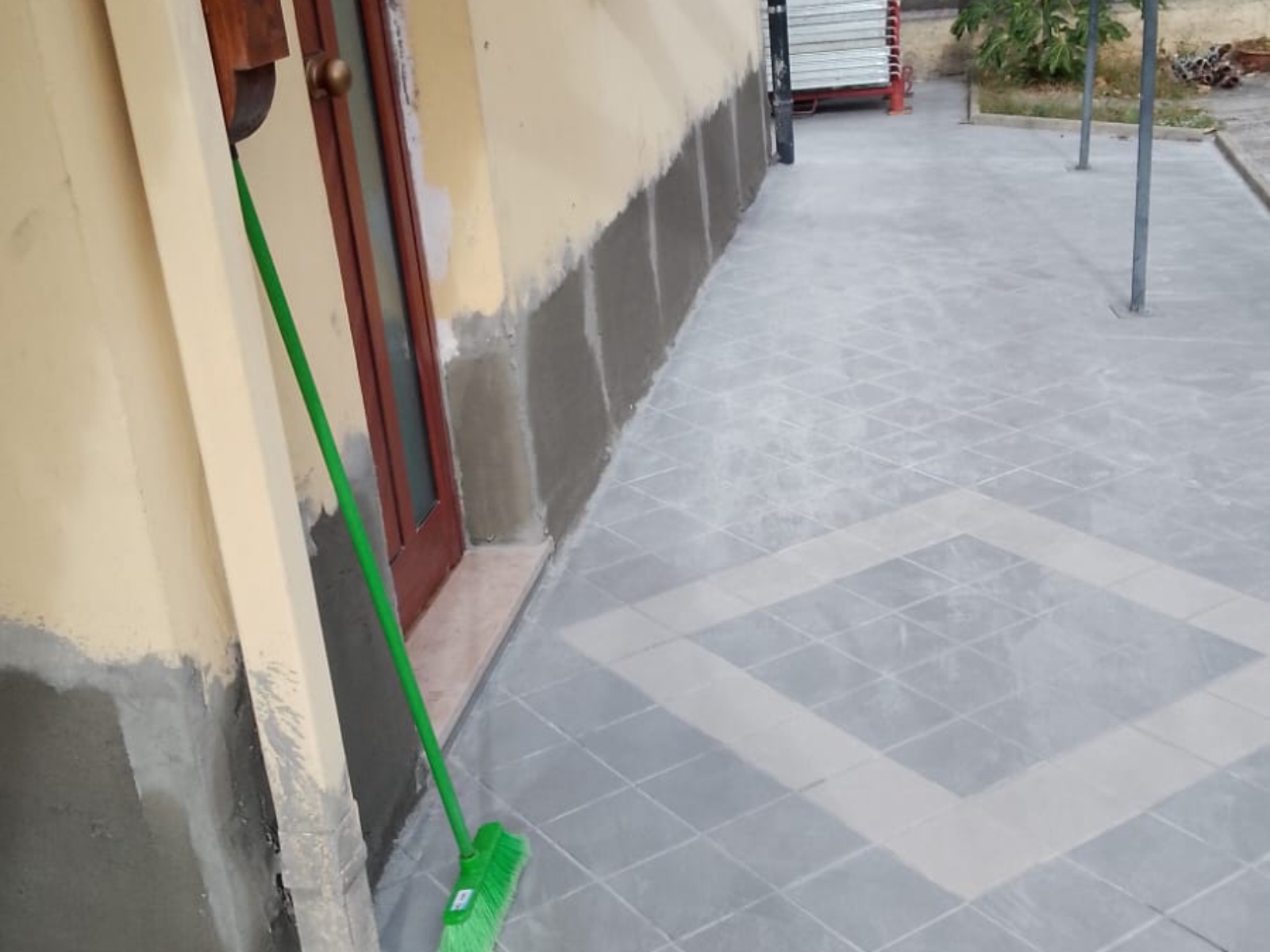 Ristrutturazione con adeguamento sismico ed energetico di una palazzina in via di Sotto