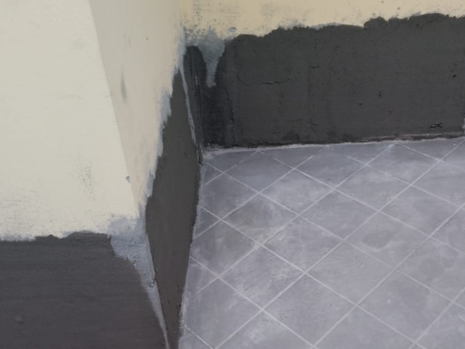 Ristrutturazione con adeguamento sismico ed energetico di una palazzina in via di Sotto