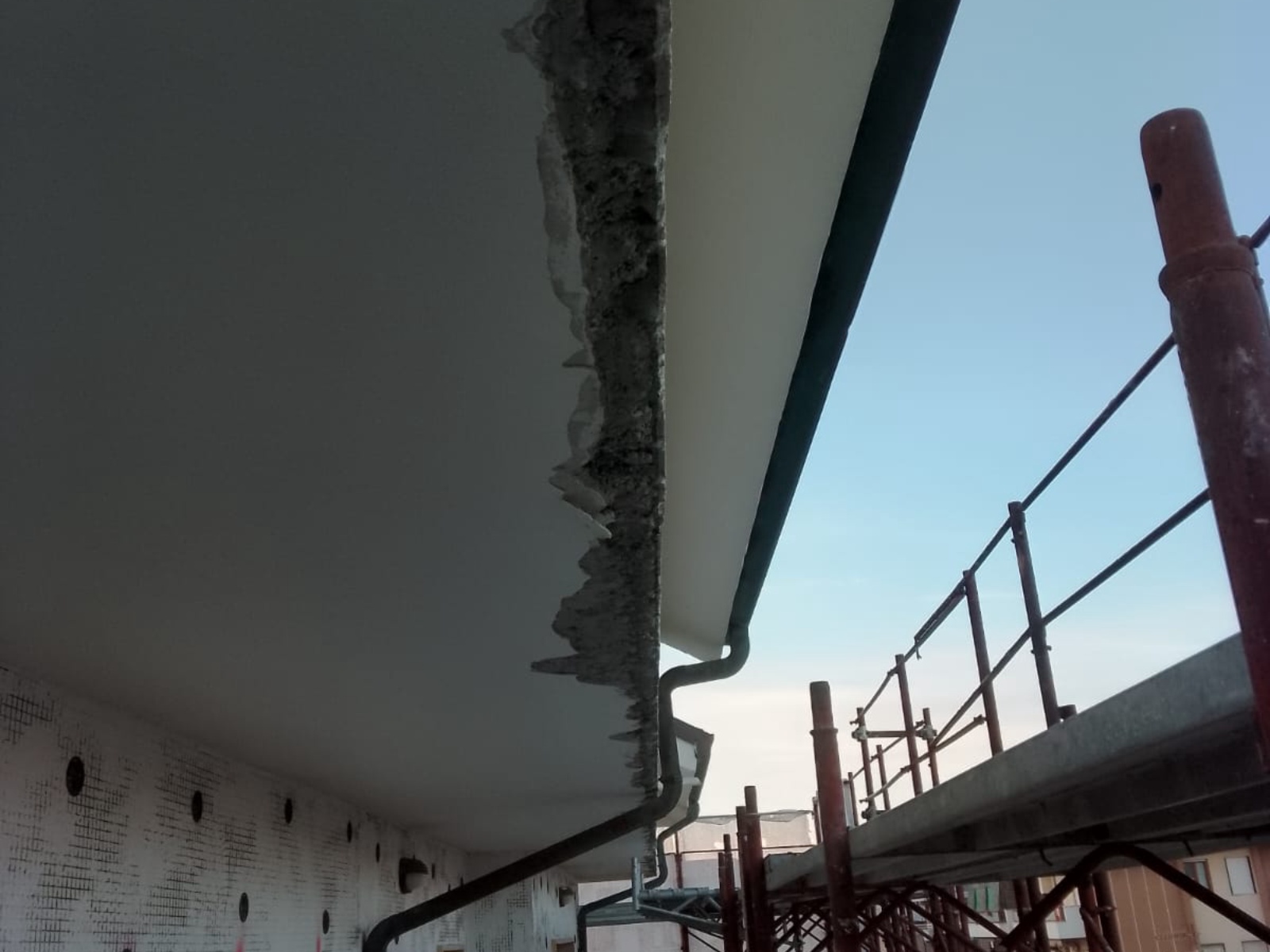 Ristrutturazione con adeguamento sismico di un condominio in via Tirino