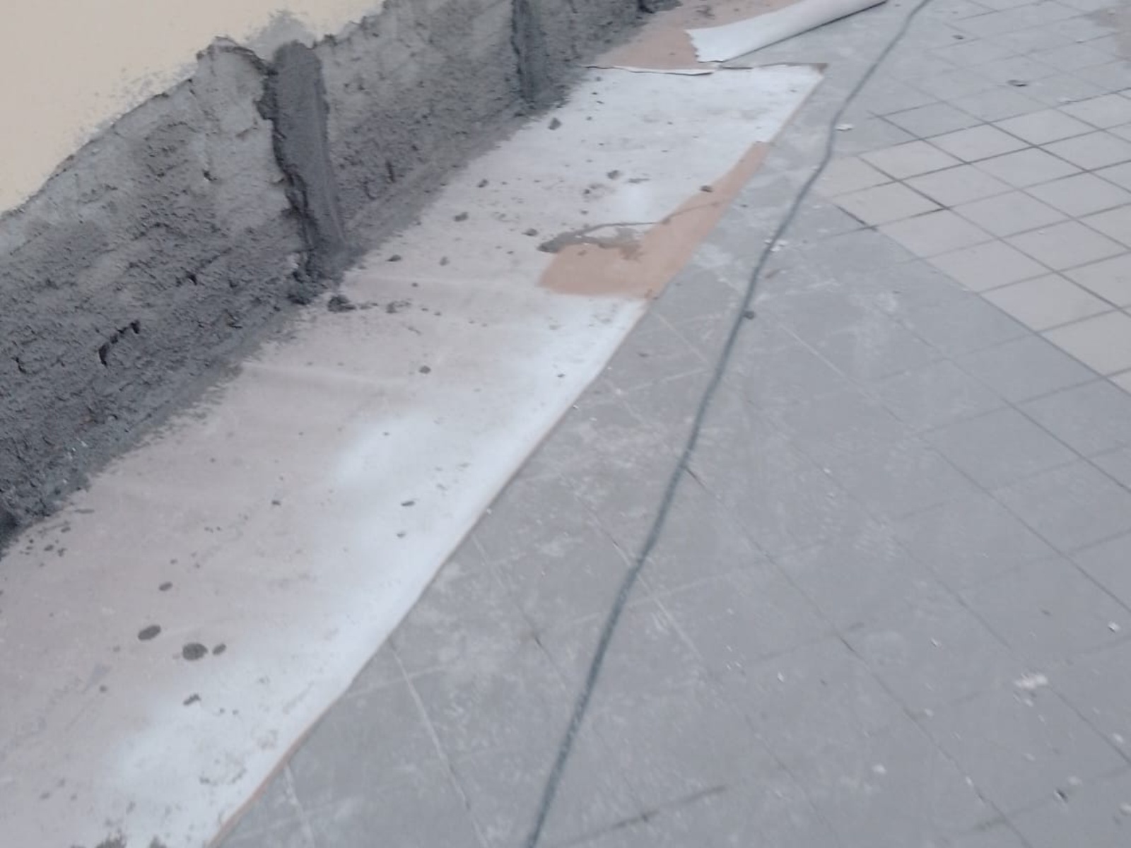 Ristrutturazione con adeguamento sismico ed energetico di una palazzina in via di Sotto