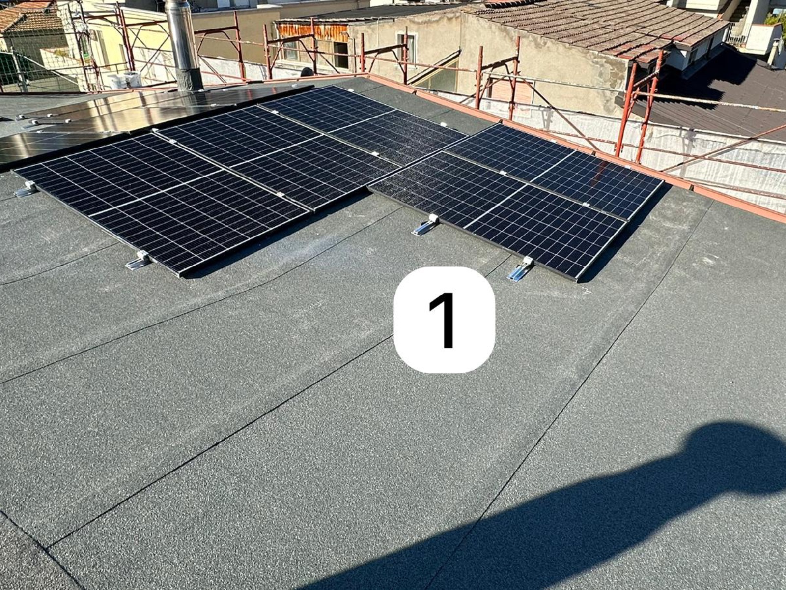 Ristrutturazione con adeguamento sismico ed energetico di una palazzina in via di Sotto