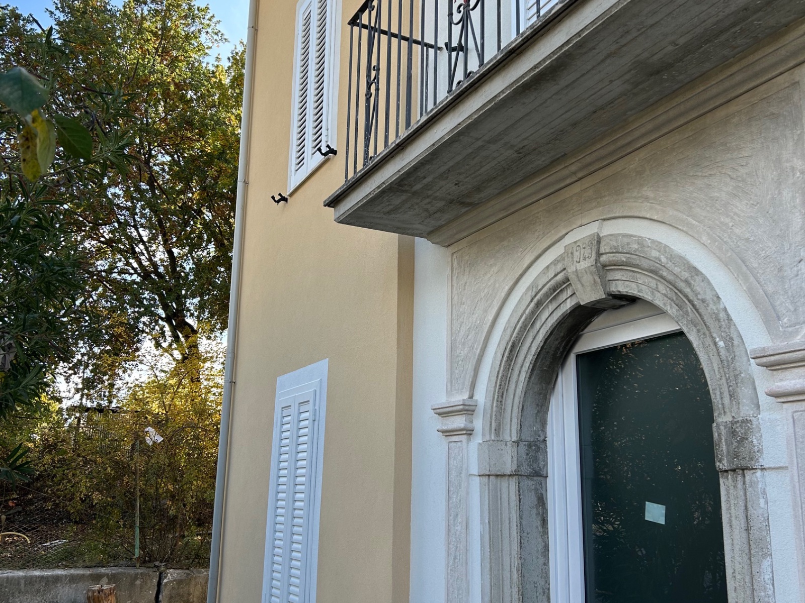 Ristrutturazione con adeguamento sismico ed energetico di un piccolo condominio