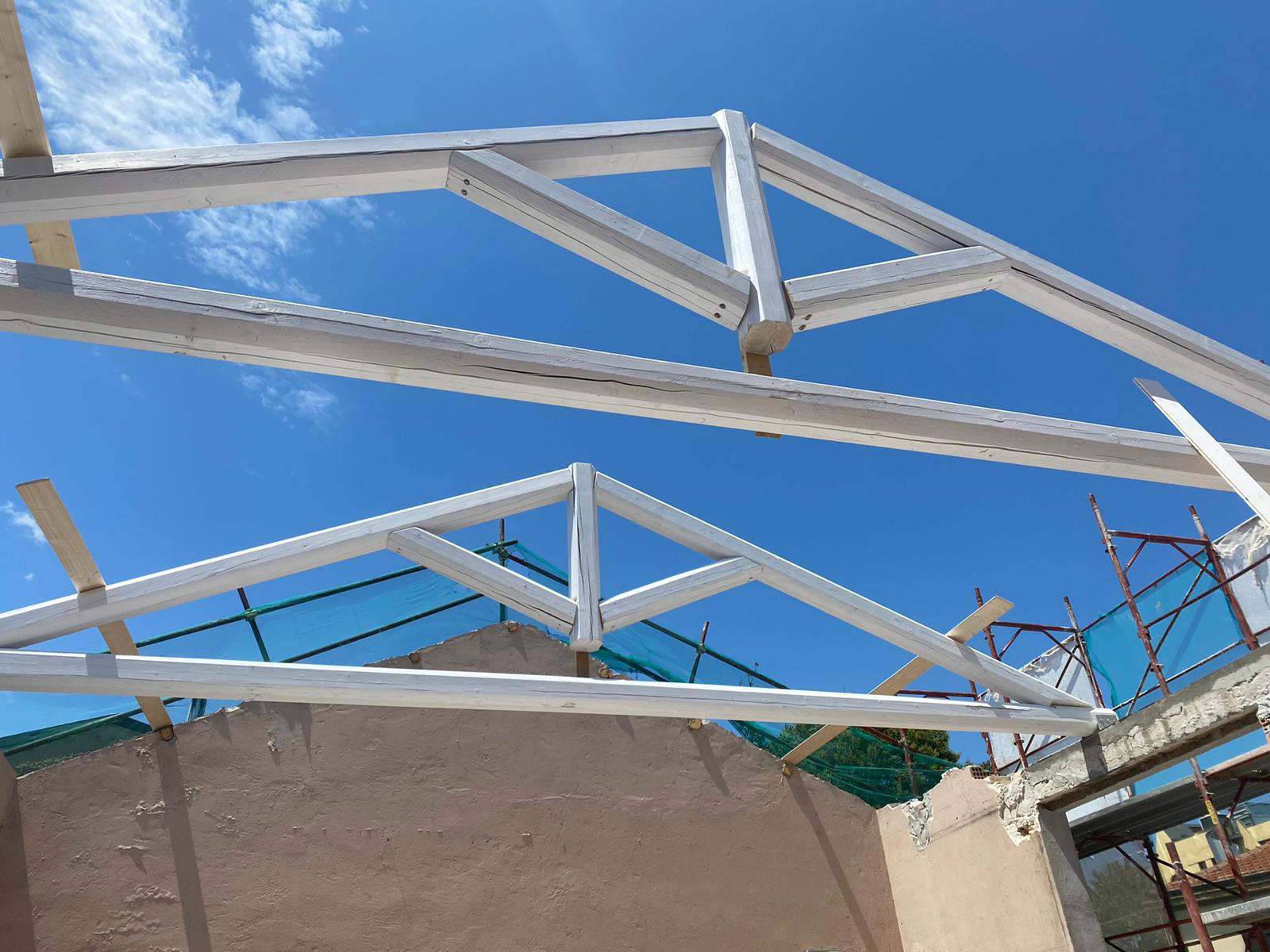 Trasformazione di un vecchio magazzino in un moderno ufficio-showroom