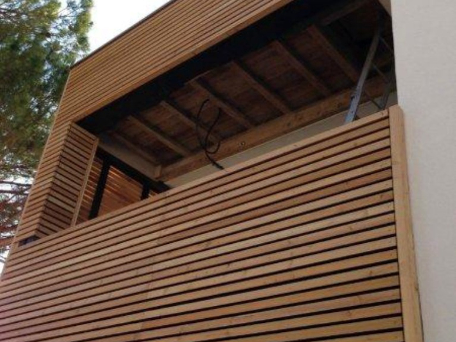 Cappotto e facciata ventilata in legno – Bologna