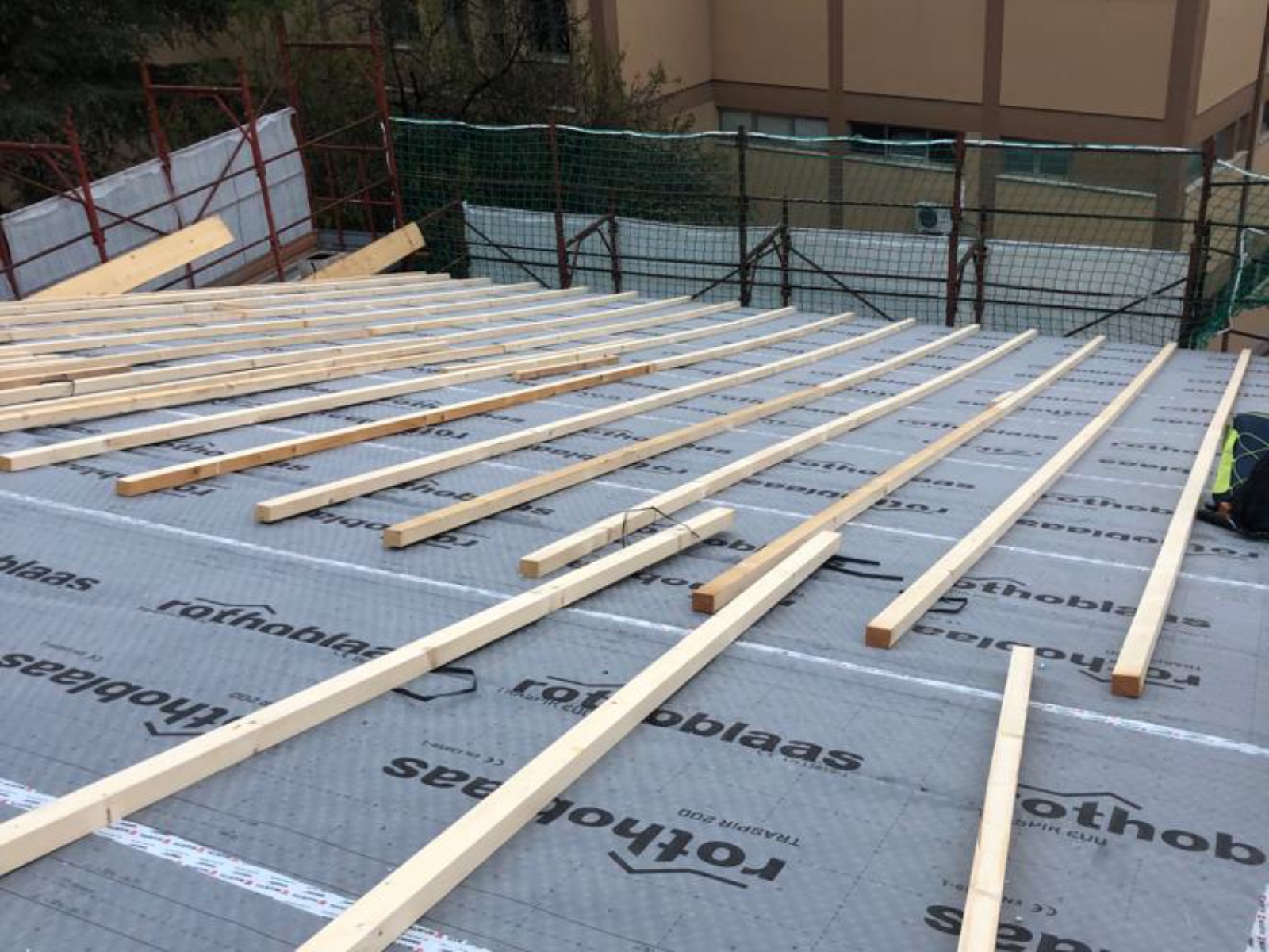 Ristrutturazione con adeguamento energetico e sismico di un condominio in via Colonnetta