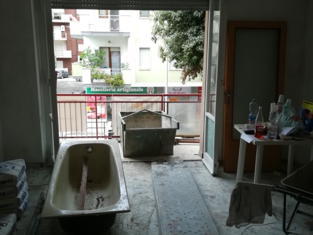 Ristrutturazione appartamento Viale della Rinascita