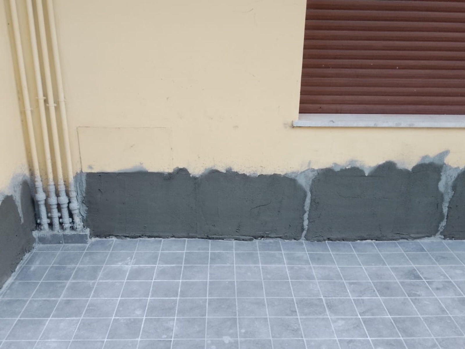 Ristrutturazione con adeguamento sismico ed energetico di una palazzina in via di Sotto