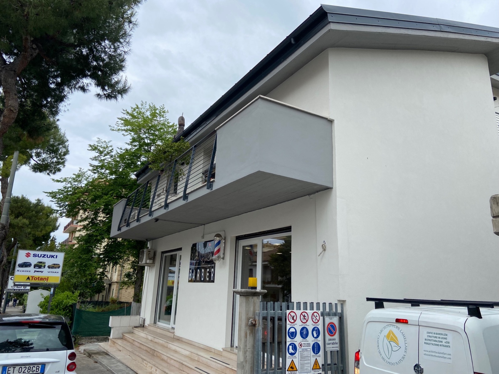 Ristrutturazione con adeguamento energetico e sismico di un condominio in via Colonnetta