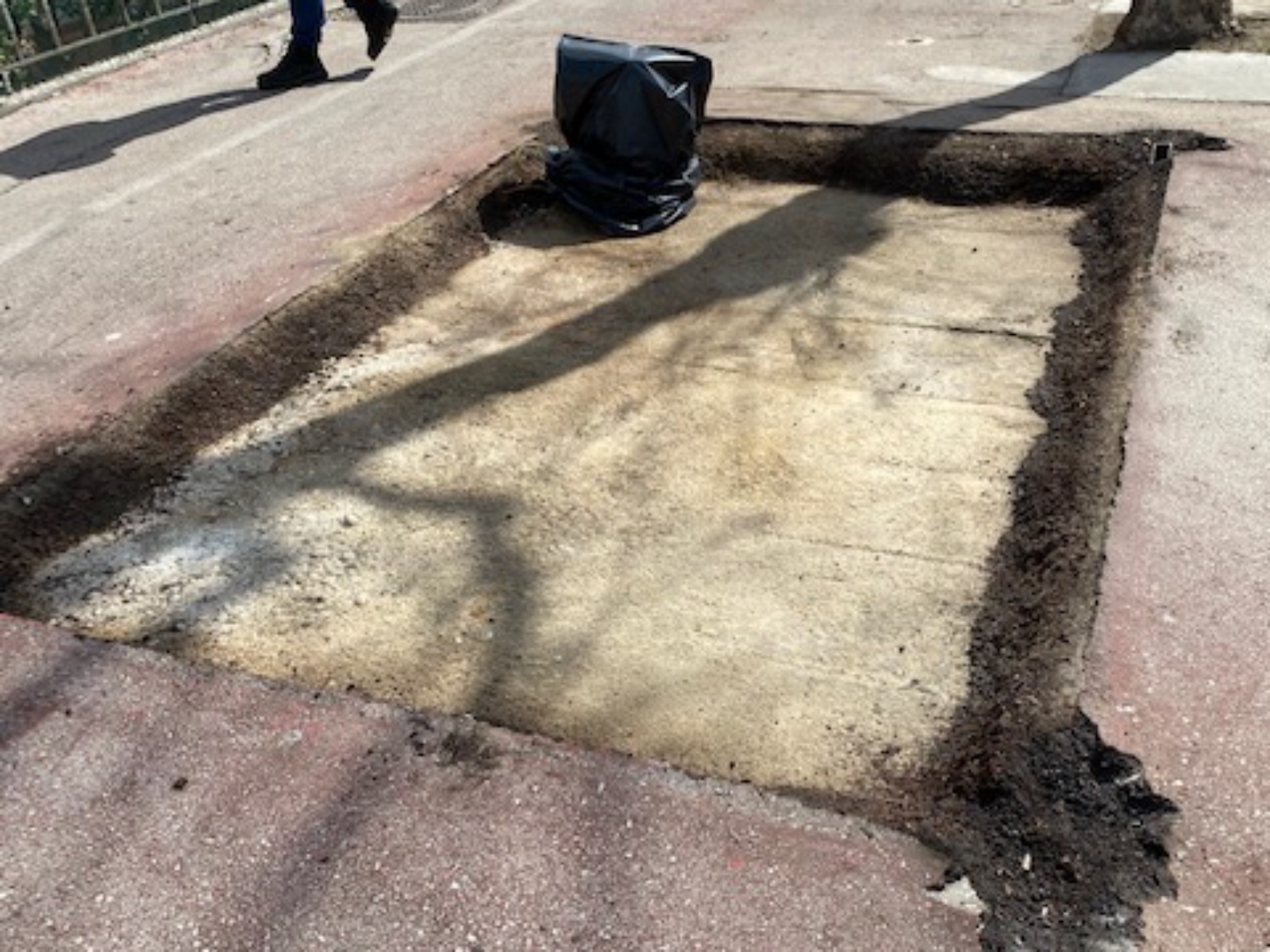 Realizzazione di una nuova edicola in legno in viale Alcione