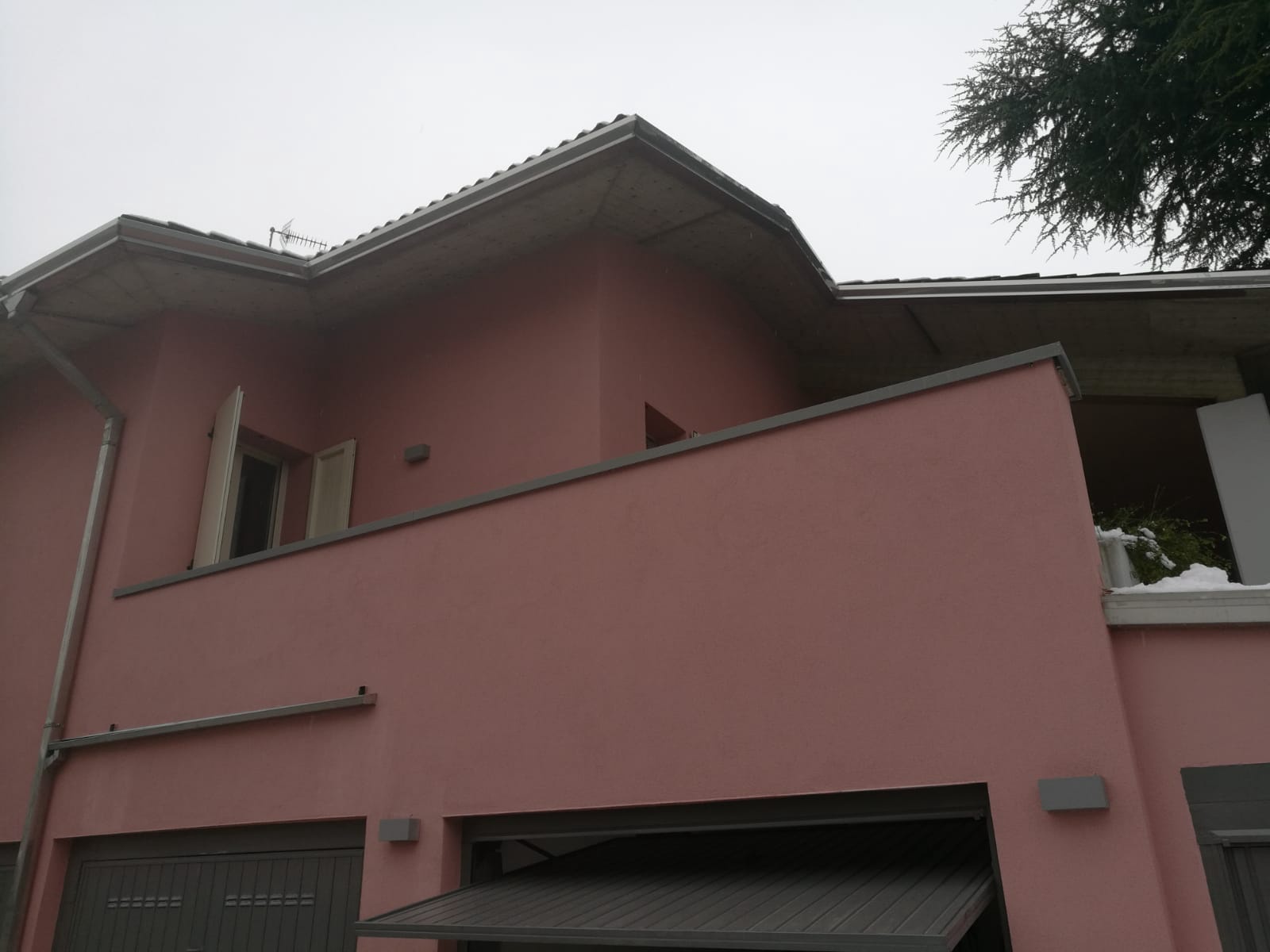 Ristrutturazione con adeguamento energetico di una villa unifamiliare degli anni 70