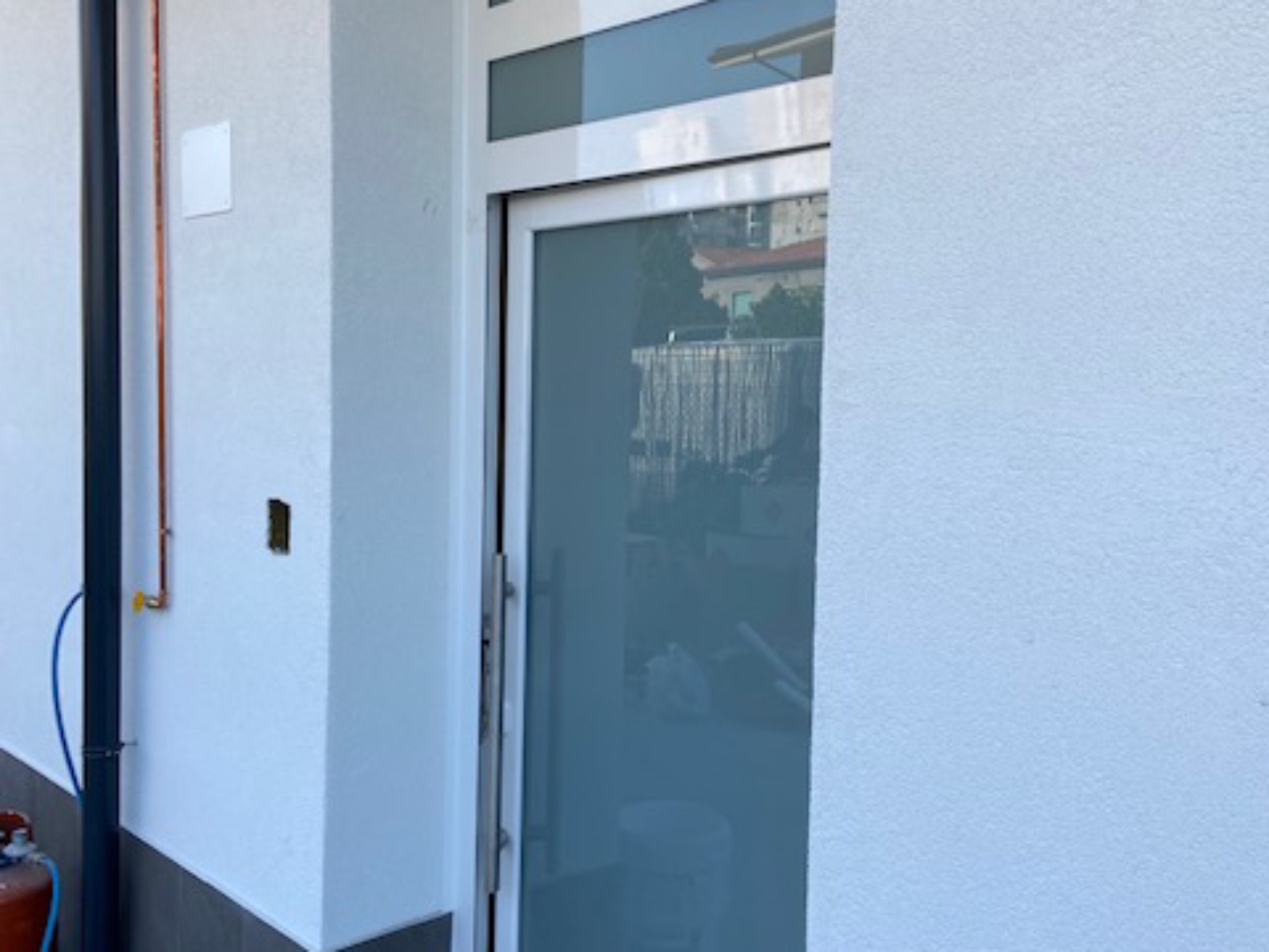 Ristrutturazione con adeguamento energetico e sismico di un condominio in via Tirino