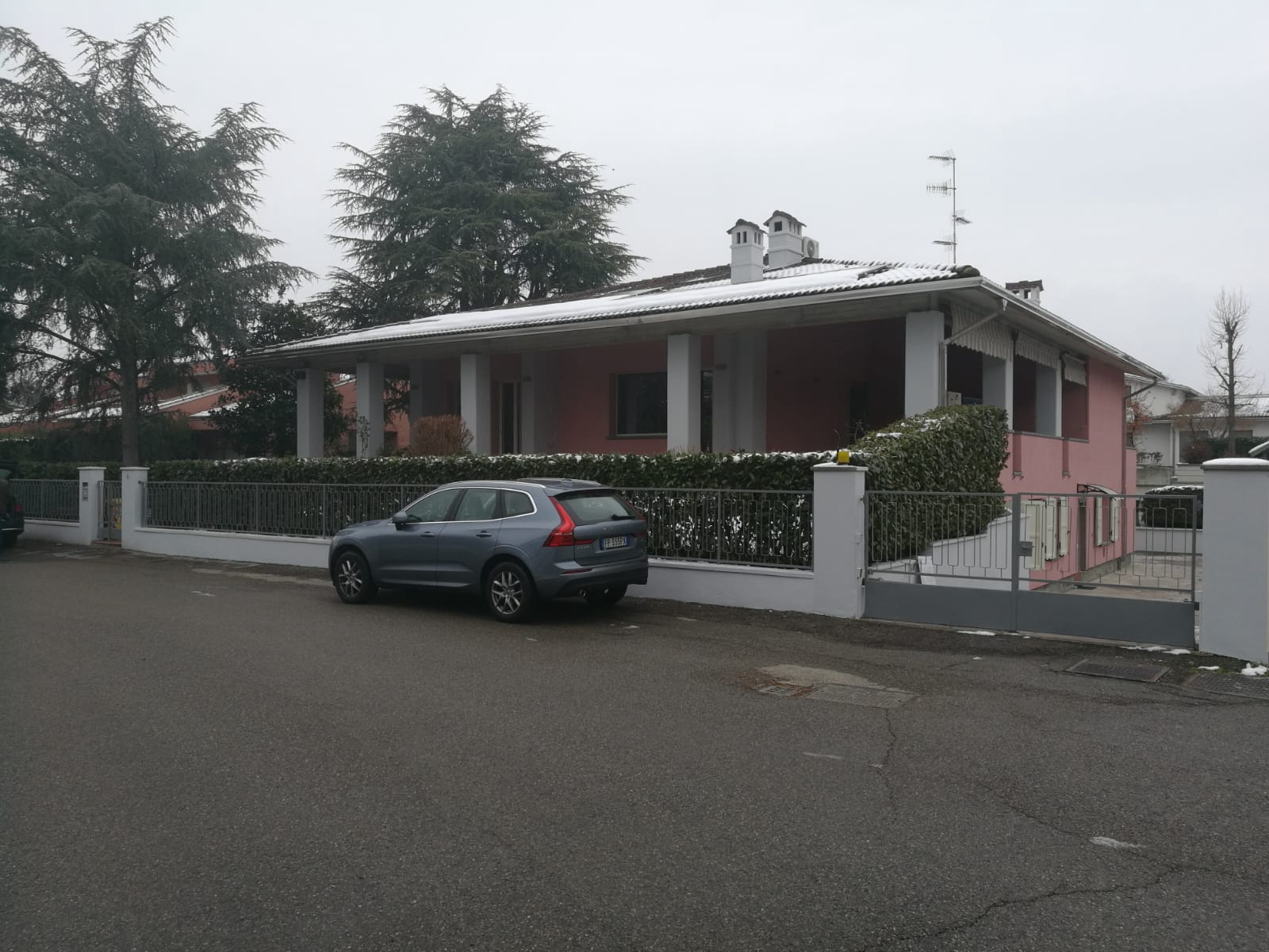 Ristrutturazione con adeguamento energetico di una villa unifamiliare degli anni 70