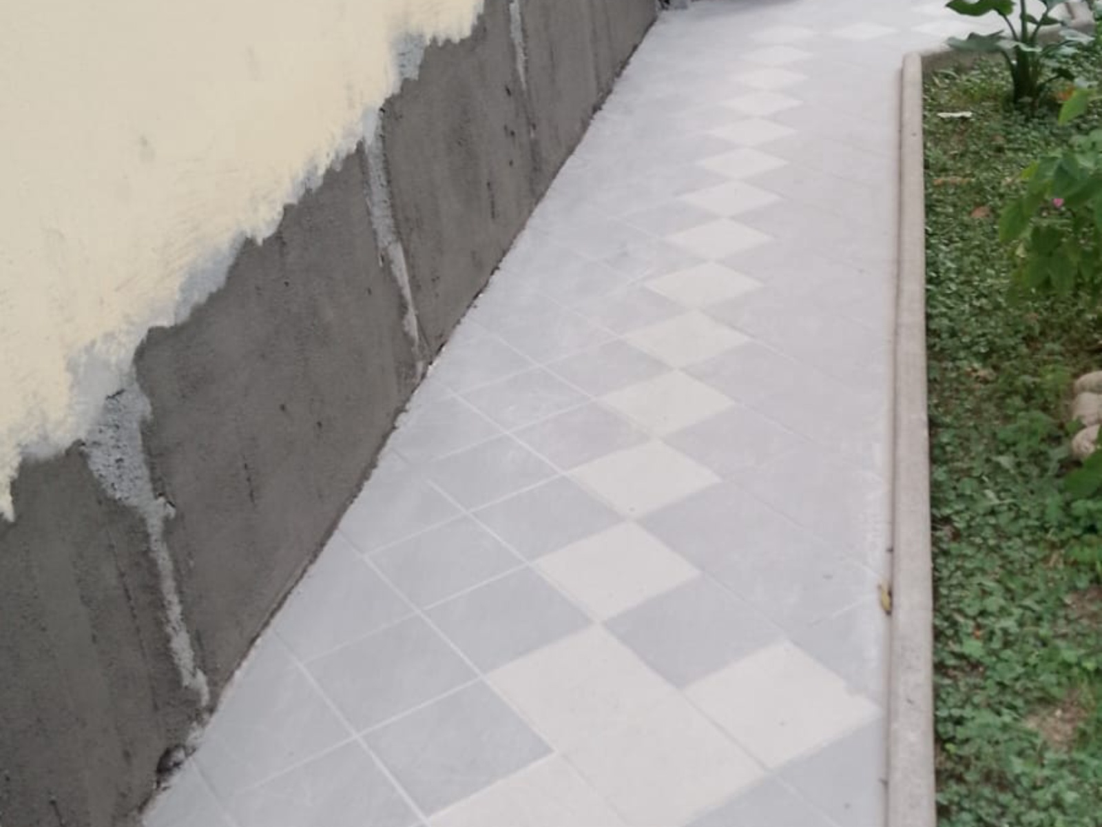 Ristrutturazione con adeguamento sismico ed energetico di una palazzina in via di Sotto