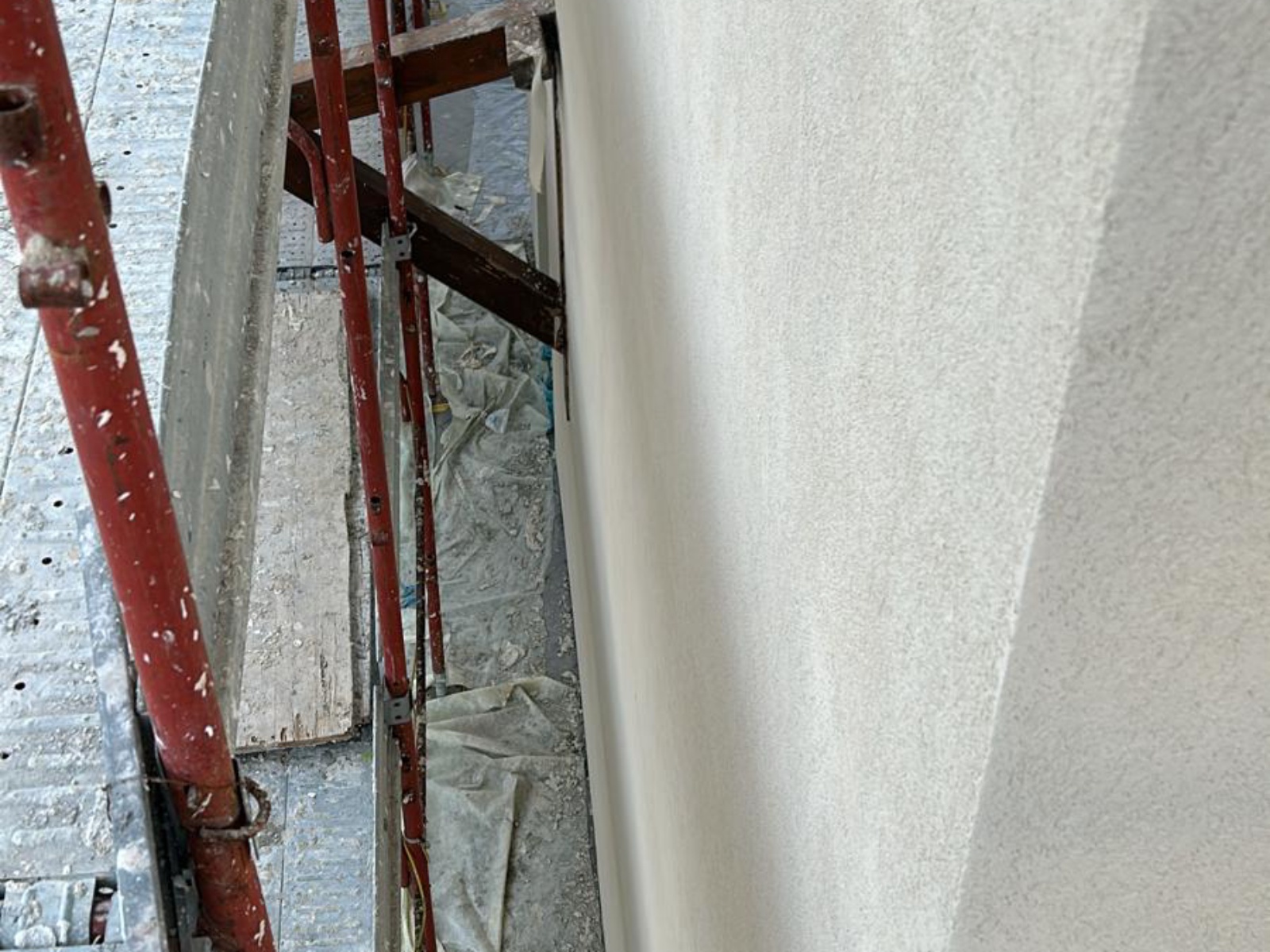 Ristrutturazione con adeguamento sismico ed energetico di una palazzina in via di Sotto