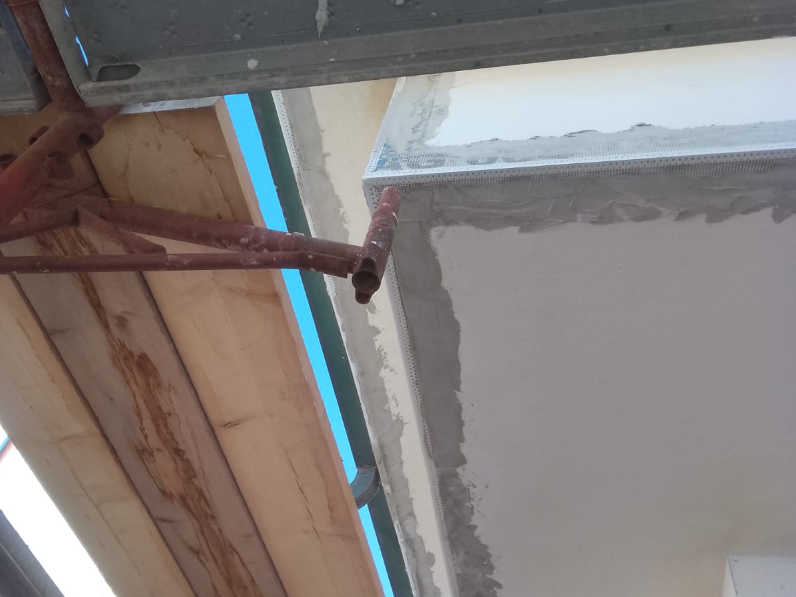Ristrutturazione con adeguamento sismico di un condominio in via Tirino