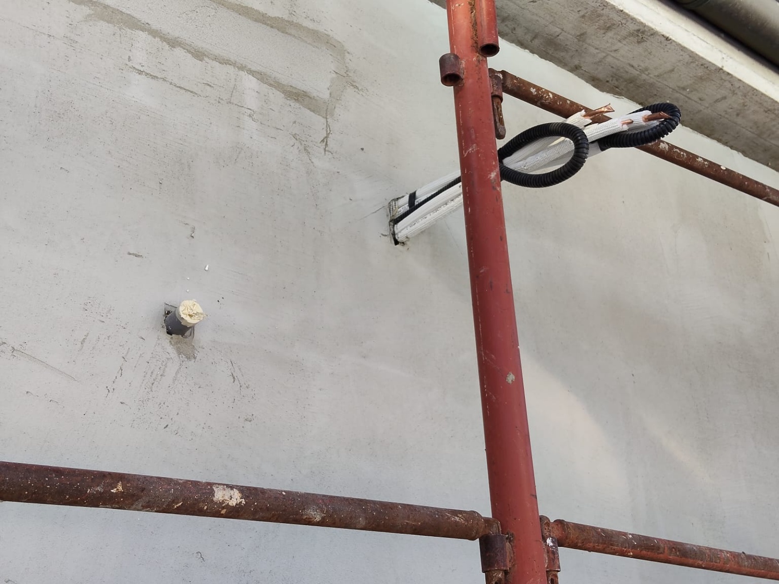 Ristrutturazione con adeguamento sismico ed energetico di un condominio in via Mazzini