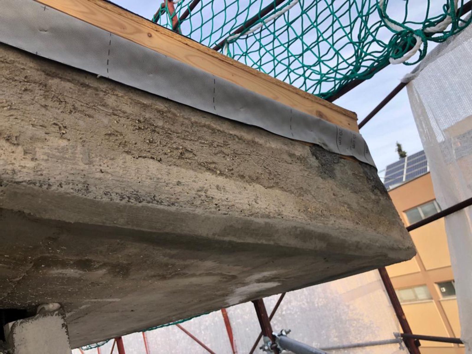Ristrutturazione con adeguamento energetico e sismico di un condominio in via Colonnetta