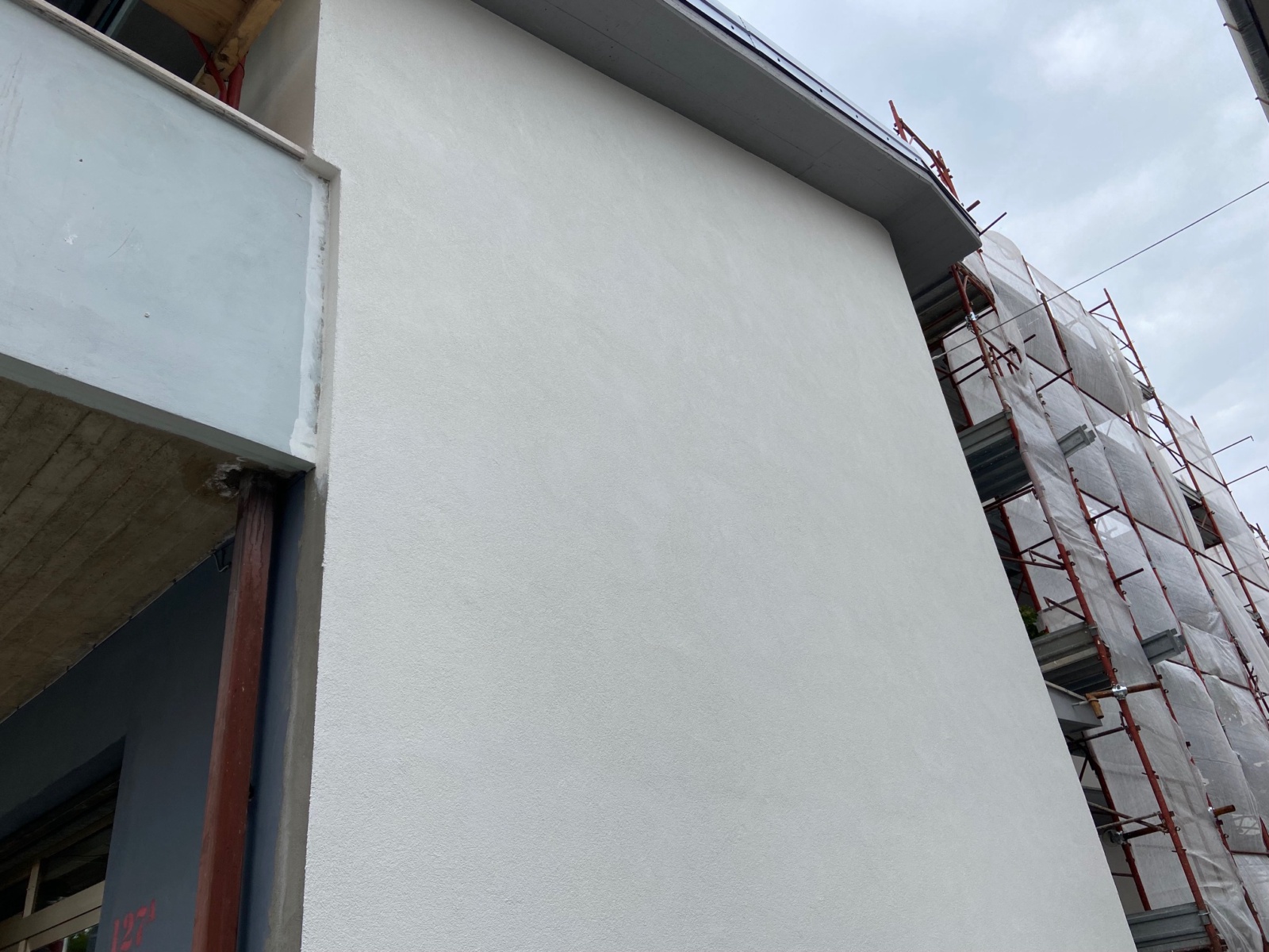 Ristrutturazione con adeguamento energetico e sismico di un condominio in via Colonnetta